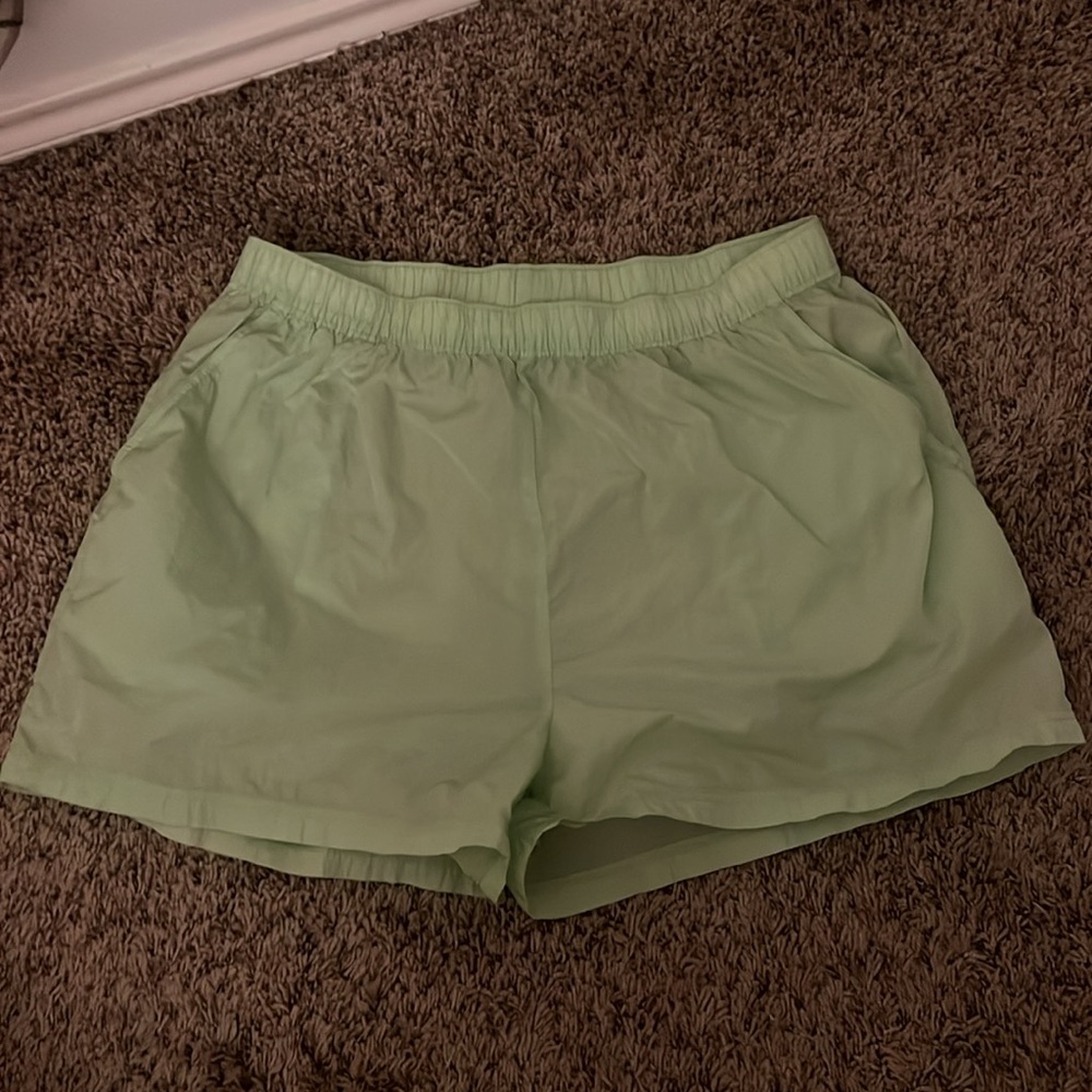 Aritzia TNA Women’s Claremont Running Shorts in Mint Green - Picture 4 of 4